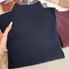 Camisa básica de tricô macia de manga longa com gola semi-alta em estilo casual para mulheres, suéter pullover elegante de outono com corte justo