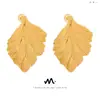 Pendientes de Joyería Irregulares con Diseño de Nicho de Moda de Lujo Ligero de Nuevo Estilo Europeo y Americano con Forma de Hoja de Acero de Titanio Chapado en Oro