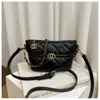 Bolso de Moda Versátil 2026, Bolso Cruzado Nuevo Estilo Chanel, Bolso Mini Transfronterizo para Mujer, Bolso de Hombro Ligero con Cadena