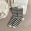 Meias de Lã com Listras Coloridas Estilo Japonês para Mulheres, Meias de Cano Médio para Outono e Inverno, Forradas com Fleece, Espessadas, Quentes, Confortáveis, Meias Largas Estilo College