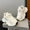 Zapatos de Padre Super Suaves Elegantes de Moda para Niñas 2026 Nuevo Primavera Ligeros Malla Transpirable Estilo Campus Zapatos Deportivos Tendencia