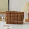 Bolsa de Algodón Acolchada Cuadros Bordados Hecha a Mano en Etsy, Bolso Tote Elegante de un Solo Hombro, Bolso Pequeño Versátil de Moda, Estilo Ins