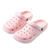 2025 Novas Sandálias de Praia Antiderrapantes Sapatos de Solado Grosso com Buracos Chinelos Masculinos para o Verão ao Ar Livre para Mulheres