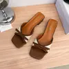 Sandalias Cuadradas de Estilo Francés para Noche con Lazo, Slip-On para Mujer, Modelo Nuevo Verano 2026, Uso Exterior, Bloques de Color, Adecuadas para Combinar con Vestidos, Chanclas Frescas