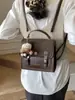 Bolsas Femininas Transfronteiriças Outono e Inverno 2026 Bolsas de Luxo Bolsas de Mão de Nicho Mochilas de Nova Moda Bolsas Quadradas Pequenas