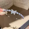 Pulseira Aberta Cruzada Europeia e Americana de Zircônia Gota d'Água Borboleta, Pulseira de Luxo Leve de Alta Qualidade, Joia Personalizada Versátil e Elegante para Mulheres