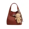 Bolsos Pequeños de Moda para Mujer de Este Año, Nuevos Bolsos de Hombro para Debajo del Brazo con un Toque de Lujo, Versátiles Bolsos Cruzados tipo Cubo