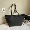 Bolsa Tote Casual de Outono para o Trabalho Grande Capacidade Nova Bolsa de Ombro Retro Feminina Bolsa Saco Texturizada Bolsa de Mão