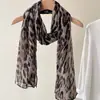 Atmosfera Vintage ~ Cachecol de Rede com Estampa de Leopardo Cinza para Mulheres, Aquecedor de Pescoço Retro Hot Girl, Perfeito para Fotos com um Xale
