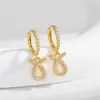 Pendientes de Tauro brillantes estilo europeo y americano para mujer, diseño de lujo ligero, sensación de alta gama, nuevos pendientes de moda de los doce signos del zodíaco