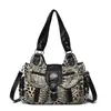 Bolsa Estampa de Leopardo Bolsa Tote Fashion Grande Capacidade Feminina Ombro Único Bolsa para o Dia a Dia 2026 Nova Retrô Toque de Luxo Bolsa Transversal