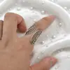 Anillo Abierto en Espiral de Diseño de Nicho Europeo y Americano, Textura de Lujo Ligero, Doble Tono Dorado y Plateado, Sensación de Alta Gama, Anillo Apilable