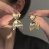 Pendientes personalizados de cola de pez diseño de cola de pez de plata pendientes con pasador de plata D925 pendientes de moda simples de alta gama