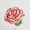 Rosas tejidas a mano, regalos creativos de San Valentín, adornos de ramo de simulación de crochet, punto terminado