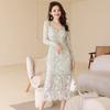 Outono 2026 Novo Estilo Feminino Fresco e Elegante Decote Quadrado Slim Fit Realçador da Pele Verde Renda Bodycon Vestido 20299