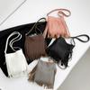 Bolso europeo y americano retro de comercio exterior con borlas de gran capacidad para mujer, estilo coreano, nuevo bolso de mujer, simple, popular, bolso de hombro para mujer