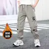 Pantalones de trabajo forrados de forro polar para niños, estilo primavera y otoño, pantalones largos cónicos, nueva colección primavera 2026, para niños mayores, pantalones deportivos de moda