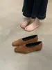 Sapatos de Moda Femininos Outono 2025 Mocasins Slip-On Plissados com Aumento de Altura Oculto, Bico Quadrado, Boca Profunda, Camurça Francesa