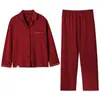 Pijama Rojo de Algodón Elástico para Pareja de Otoño al por Mayor, Cárdigan para Mujer con Cuello Solapa, Mangas Largas, Corte Holgado, Se Puede Usar Afuera, Disponible para Dropshipping