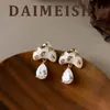 Pendientes Originales de Moda Estilo Europeo y Americano Simples Versátiles de Zirconia Blanca con Goteo de Aceite en Forma de Champiñón con un Toque de Lujo Ligero y de Alta Gama, Pendientes de Aguja de Plata para Mujer