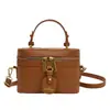 Bolso pequeño de alta calidad para mujer 2023 primavera y verano nueva moda versátil bandolera tipo cubo moda retro bolso de hombro