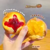 Llavero Colgante de Pan de Lava de Arándano Simulado Juguete Creativo de Comida de PU Llavero para Bolso de Coche Accesorio Pequeño