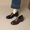 Zapatos de Cuero Estilo Británico Nuevos Otoño 2026, Tacón Medio Simple, Cómodos para Trabajadores de Oficina, Suela Suave, Antideslizantes, Zapatos para Mamá