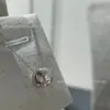 2026 Nuevo Modelo Collar Shui Bing Yue Oro V Patrón de Diamante Diamante Diagonal Cuentas Pequeñas de Oro Estilo Chanel Oro Rosa 18K Tallado de Precisión CNC
