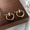 Nuevos Pendientes de Clip de Tornillo de Una Pieza Modernos y Sencillos para Mujer, Pendientes de Aro Lisos Clásicos, Pendientes Elegantes y Versátiles para el Trabajo, Venta al por Mayor