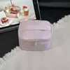 Bolsa de maquiagem fofa de bolinhas cor-de-rosa, grande capacidade, essencial para viagens de mulheres, bolsa de mão multifuncional portátil