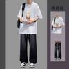 Roupa de Verão para Jovens: Camiseta de Manga Curta Estilo Americano com Chá com Leite Combinada com Jeans Reto Solto, um Conjunto Elegante de Duas Peças
