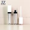 Tapa cuadrada de pedido Jinze con nota y anillo central, tubo de brillo labial, tubo de esmalte labial, tubo vacío de plástico de 10 ml, material de embalaje