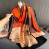 Nova Moda Estilo Primavera e Verão 2025 Lenço Longo de Seda Elegante Lenço Longo de Cetim Lijing para Mãe Leve Versátil para Viagem