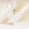 Colar Luxuoso em Formato de Coração Full Diamond, Moda Doce e Cool, Joias de Alto Padrão, Pingente de Morango e Trevo de Quatro Folhas, Mesmo Estilo para Vendas Transfronteiriças