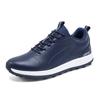 Novos Sapatos de Golfe Masculinos para Outono e Inverno Xadrez Respirável Casuais Antiderrapantes Resistentes à Abrasão para Uso Externo com Pregos