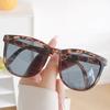 Gafas de sol plegables con colchón de aire para mujer, nuevas gafas de sol rojas con forma de libro y plátano rojo, gafas de sol anti-ultravioleta para hombre al por mayor