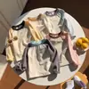 Camiseta de Manga Larga con Bloques de Color para Niñas, Primavera y Otoño, Cuello Redondo, Base de Algodón, Camiseta Superior para Exteriores con Contraste de Color Otoñal Estilo Coreano para Niños