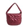 Bolsa de Ombro Urbana de Grande Capacidade para Mulheres para Comércio Transfronteiriço, Nova Bolsa Transversal Bordada da Moda, Bolsa Tote Embossada para Sob o Braço