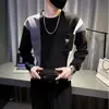 Otoño 2026 Nuevo Suéter para Hombre Estampado Bloques de Color Cuello Redondo Camiseta Básica Moda Tendencia Manga Larga Sudadera Casual