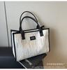 Bolsa de Hombro de Verano para Axila, Bolso de Nicho de Moda para el Trabajo y los Viajes Diarios, Nuevo Estilo 2026, Bolso de Compras de un Solo Hombro con Bloques de Color Simples