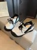 Sandálias esportivas Birkenstock estilo Zhao Lusi femininas 2026 novas chinelos casuais de bico fechado para atividades ao ar livre aumento interno de altura