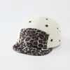 Gorros de pana cálidos de otoño al por mayor para bebés, gorras personalizadas de cinco puntas de estilo europeo y americano con visera suave, gorras de béisbol para bebés y niños pequeños