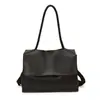 Bolsa de Ombro Casual Fashion de Grande Capacidade Bolsa de Mão Simples Versátil Retro Bolsa de Axila Nicho Casual Fashion