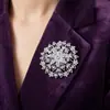 Broches de Flor de Pedrería Creativos de Venta Caliente Transfronterizos Europeos y Americanos Joyería de Pin para Corsage de Traje de Dama de Gama Alta Venta al por Mayor