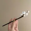 Pasador de Pelo con Borla en Forma de Media Luna Estilo Antiguo para Mujeres 2026 Nuevo Accesorio para el Cabello Hanfu Pasador de Doble Cara con un Toque Elegante de Alta Gama Pasador de Madera