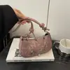 Bolsa Elegante e Estilosa 2026 Novo Modelo PU Moda Nicho Design Bolsa de Ombro Versão Coreana Simples Feminina Bolsa de Braço