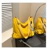 Bolso Dumpling Nuevo Ligero Estilo Coreano Transfronterizo para Mujer, Bolso de Hombro Casual de Color Sólido de Gran Capacidad, Bolso Cruzado Versátil de Alto Valor