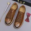 Zapatillas de entrenamiento alemanas retro de moda para hombre, cuero genuino cómodo de alta calidad, zapatillas versátiles de suela plana para graduación universitaria para hombres