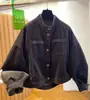 Chaqueta Corta de Pana con Cuello Alto para Mujer 2026 Otoño Súper Caliente Diseño Único Corte Casual Chaqueta Moderna