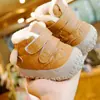 Sapatos para Crianças Pequenas Inverno com Forro de Lã Espessado Sapatos para Bebês Iniciantes 1-2 Anos Sapatos de Bebê Solado Macio Antiderrapante e Quente